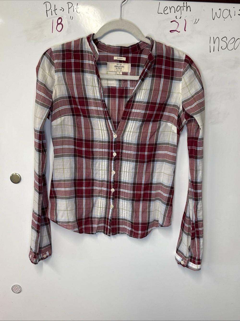 Y2K era Abercrombie & Fitch lightweight plaid button down blouse. Small